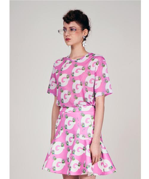 GREEDILOUS Graphic Shorts Sleeve Top