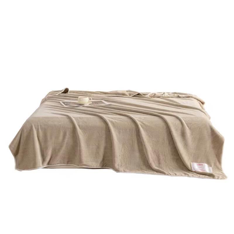 Hengyuanxiang All-Season Flannel Blanket