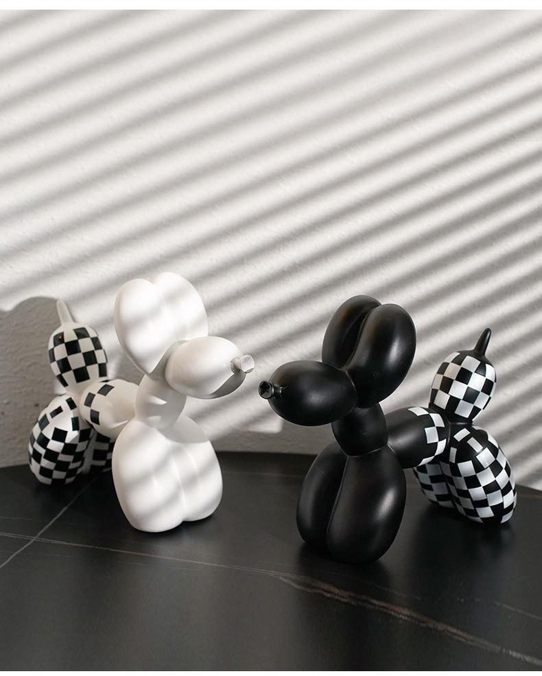 Szachownica Czarno-Biały Ozdoba Piesek z Balonu: Dekoracje Domowe z Żywicy do Salonu i Przedpokoju