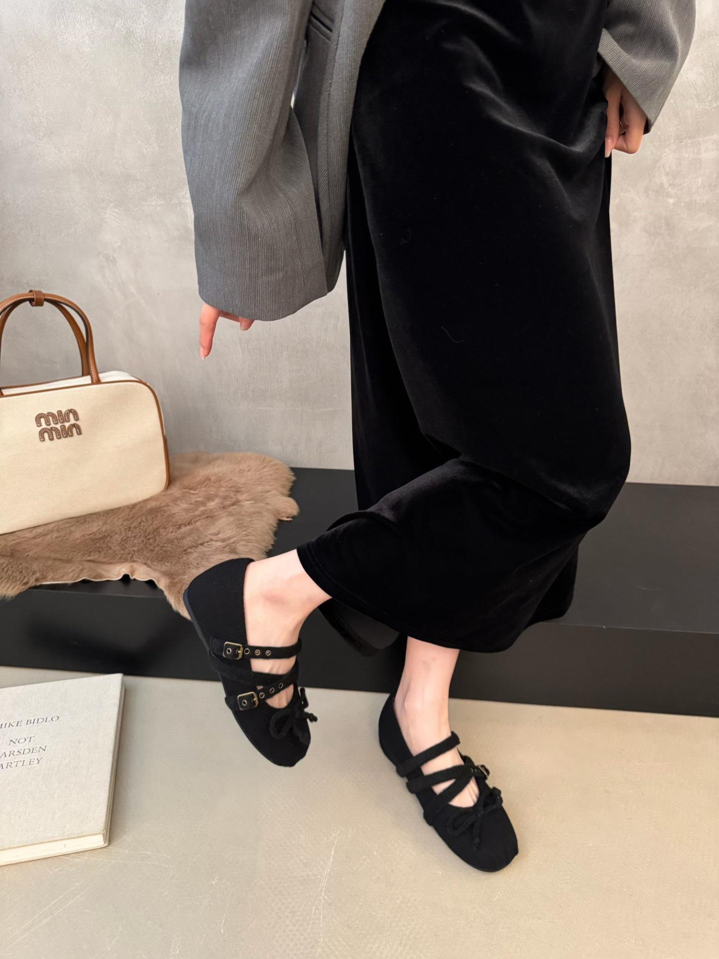 

Retro ballet style cross buckle with flat Mary Jane shoes women s shoes 2025 new autumn and winter Maillard single shoes 39 чёрный