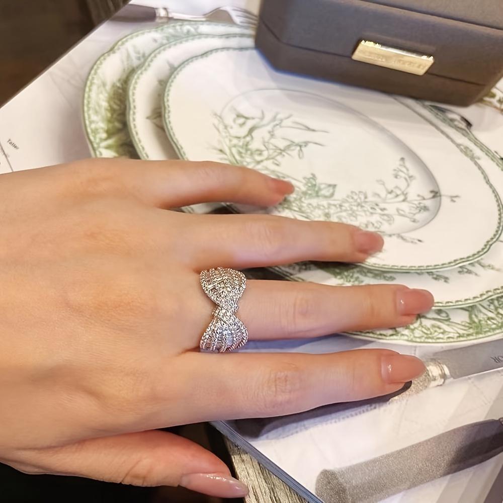 Luxurious geometric elegant bow ring, women's wedding engagement party jewelry accessories