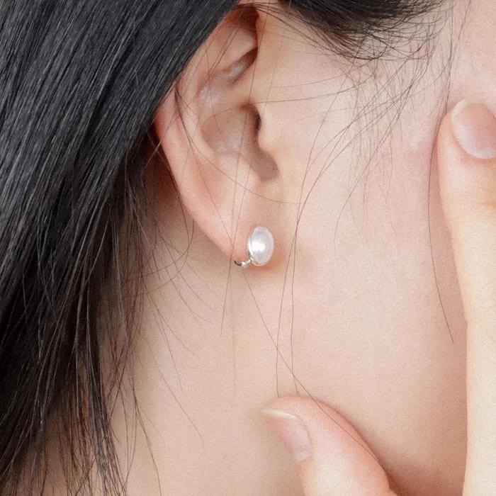Pearl Button One-touch Earring