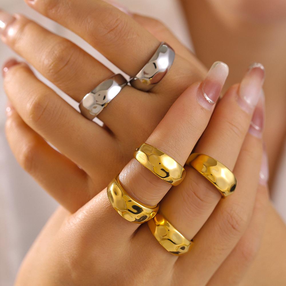 Irregular Rhombus Smooth Ring Niche Cold Wind Design Titanium Steel Plated 18K Gold Jewelry