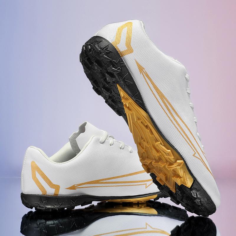 Douchuan anti-skid broken nails children's football shoes men's professional sports training shoes low-top youth sports shoes