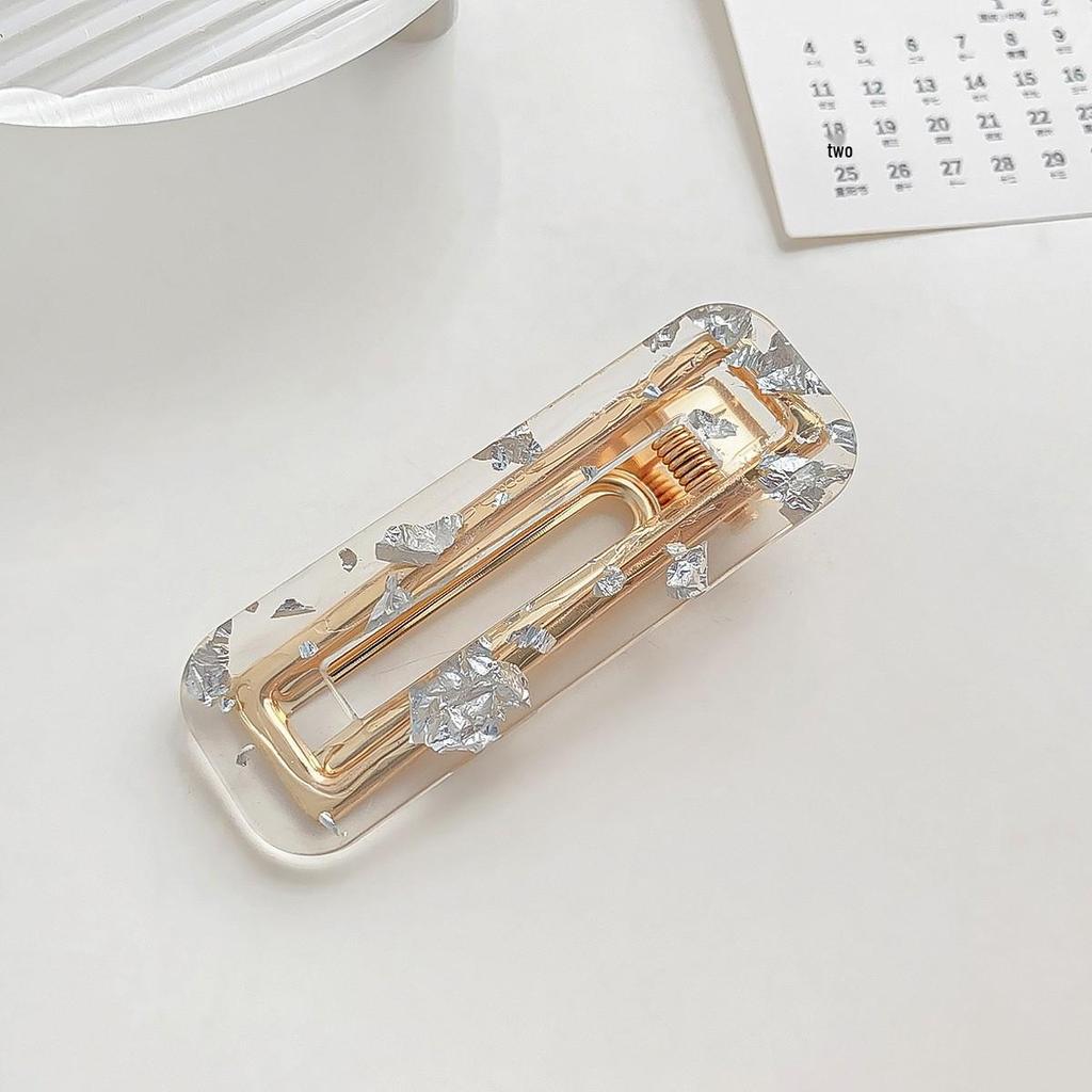 Barrette à cheveux en acrylique imprimé léopard: Barrette à frange rétro haut de gamme pour femmes