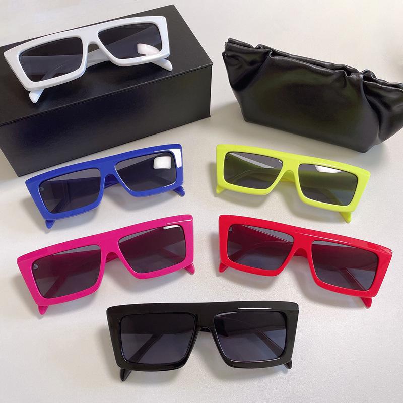 

Retro Square Frame Sunglasses - UV Protection, Unisex European & American Fashion Style