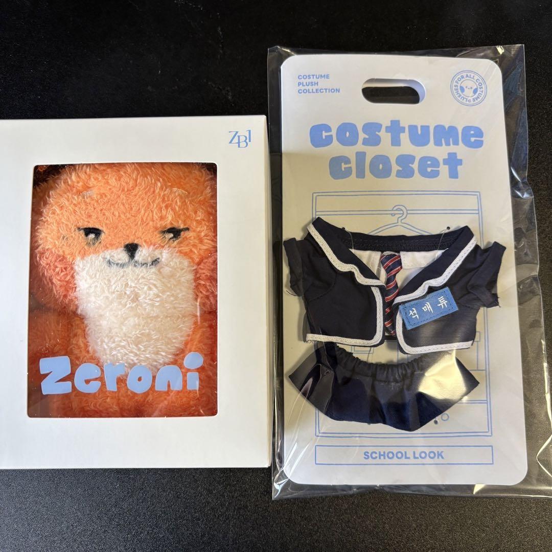 

[USED] ZEROBASEONE Matthew zeroni stuffed animal in uniform with trading card