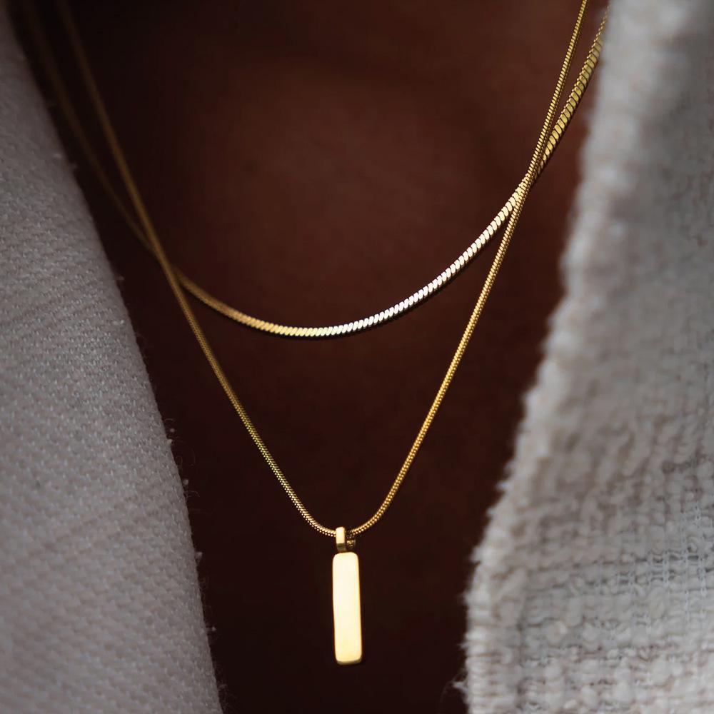 eManco Luxury Niche Snake Chain Square Pendant Necklace - Stainless Steel Layered Jewelry