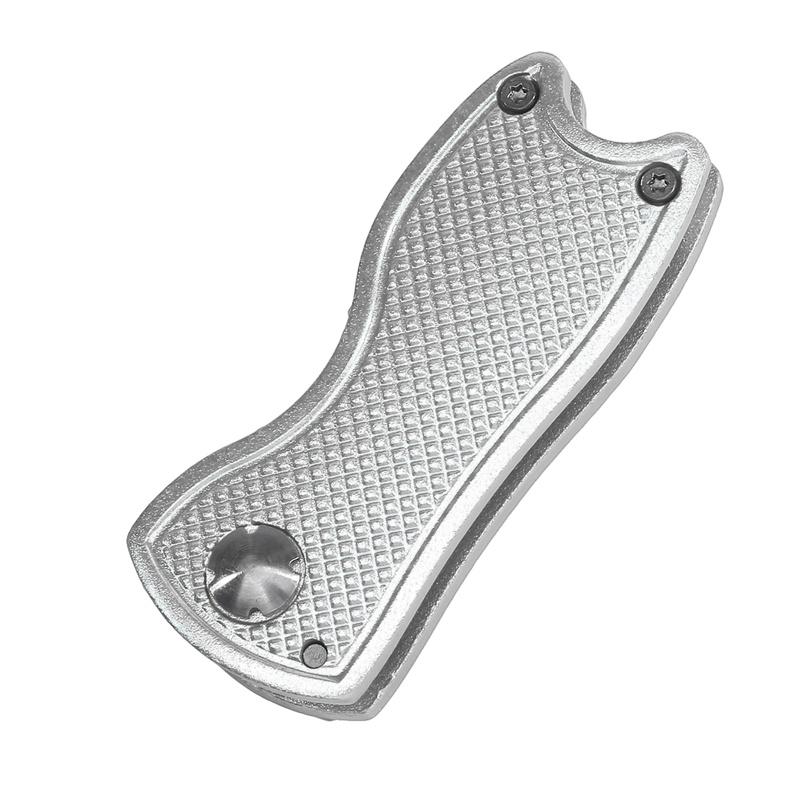 Neues Metall Klappbares Golf Divot Reparaturwerkzeug mit Magnetischem Ballmarker und Pop-up Knopf Green Tool Zubehör Geschenk für Golfer