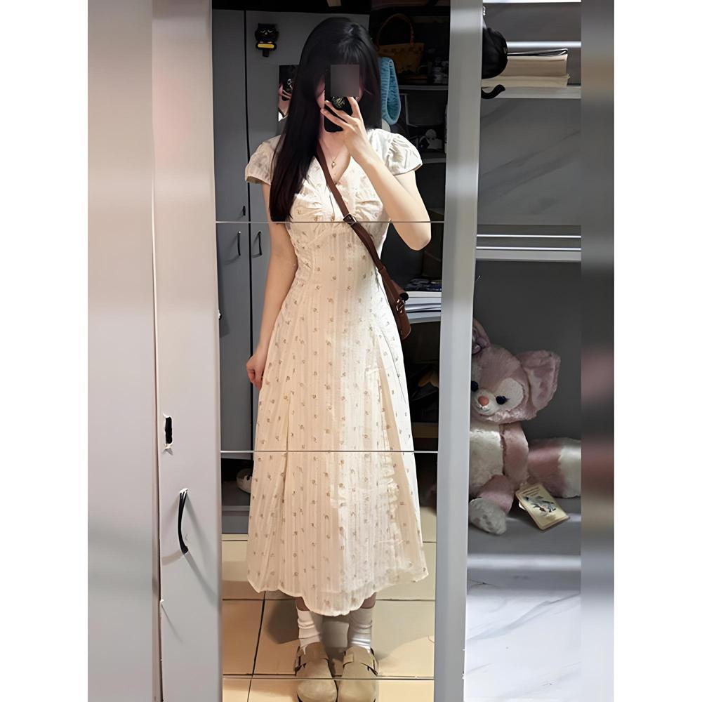 New French temperament gentle wind floral short-sleeved v-neck dress fashionable women's summer small waist dress