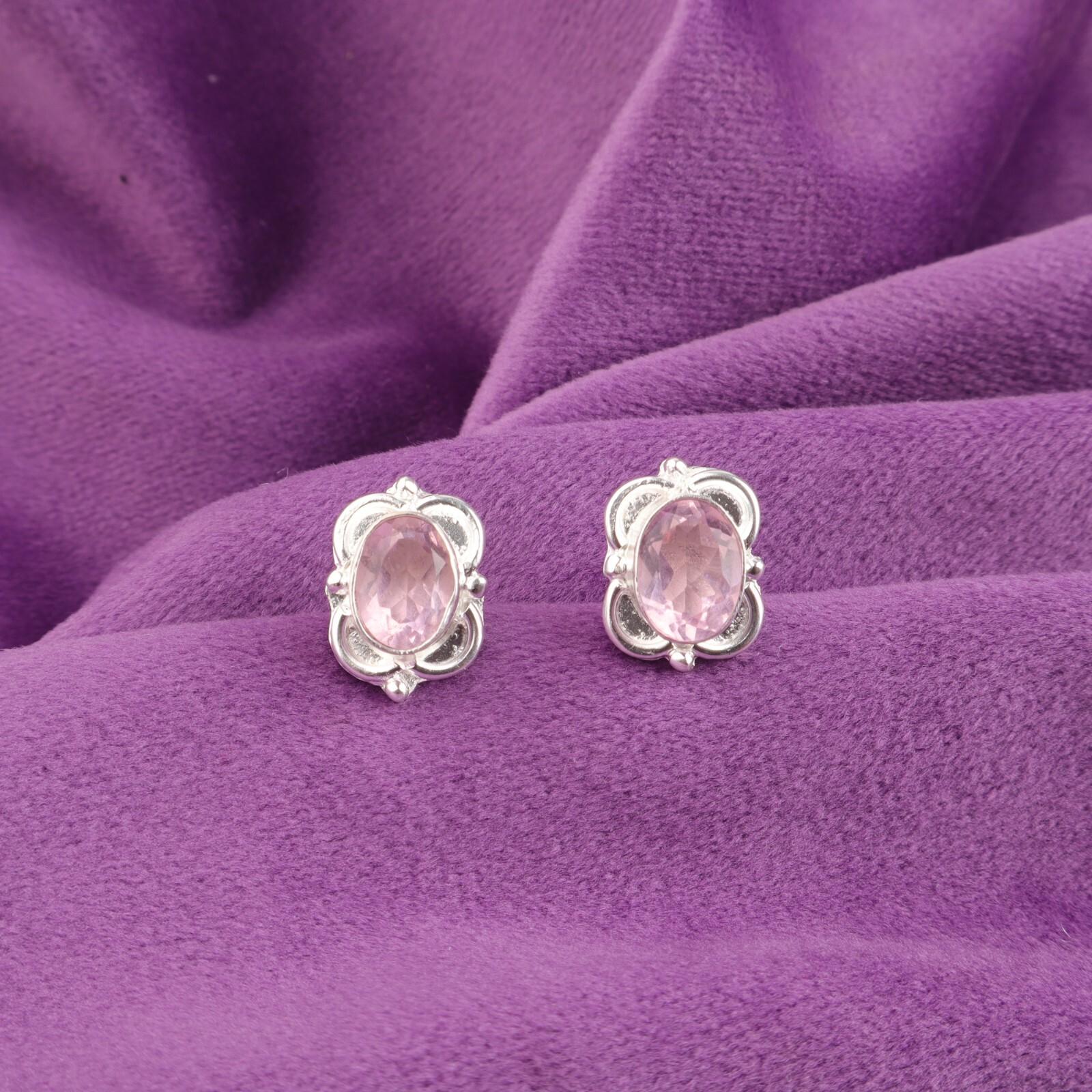 

Камень морганит, серебро 925 пробы, авторские серьги-пусеты с застежкой-пуссетом