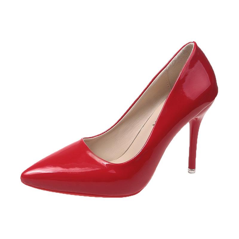 Europäische und amerikanische Mode minimalistische Damenschuhe 2024 neue spitze flache Mund übergroße Luxus High Heel Einzelschuhe