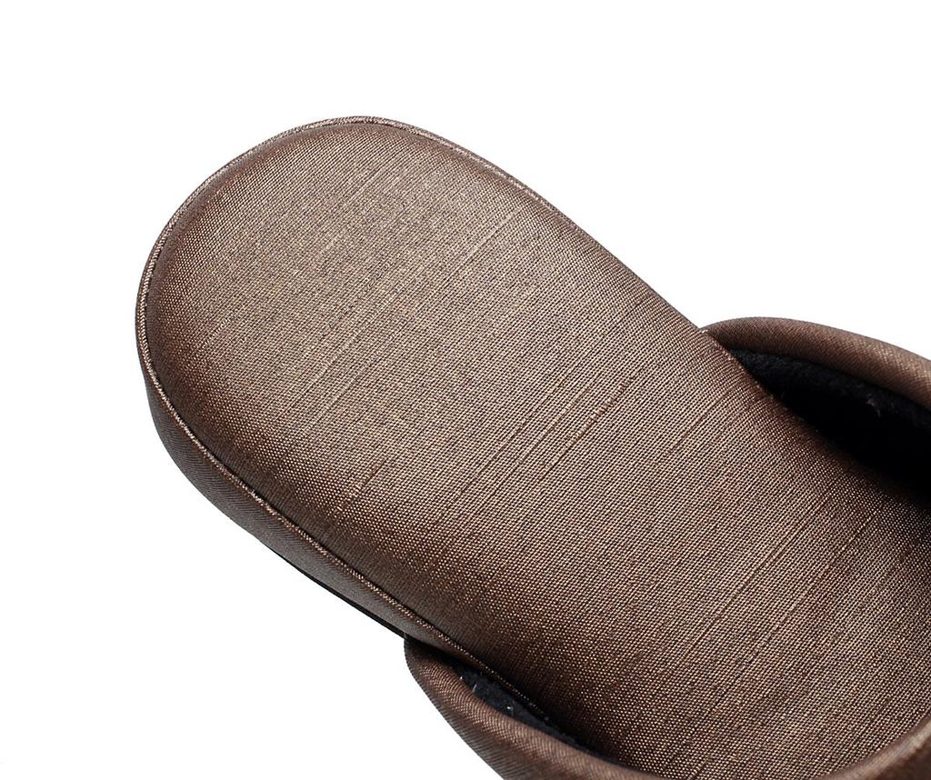 Wipe and Sodium Hypochlorite Vinyl Leather Slippers in 1 Pair or [MOONROOM] [Water OK] [Stain Resistant] [Alcohol Resistant] Fabric-Look (Available