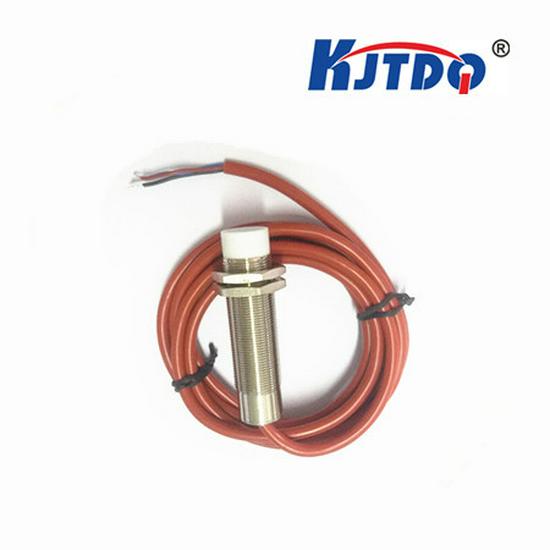 High-Temperature 8mm NPN Normally Open Proximity Sensor LR18XBN08DNOW