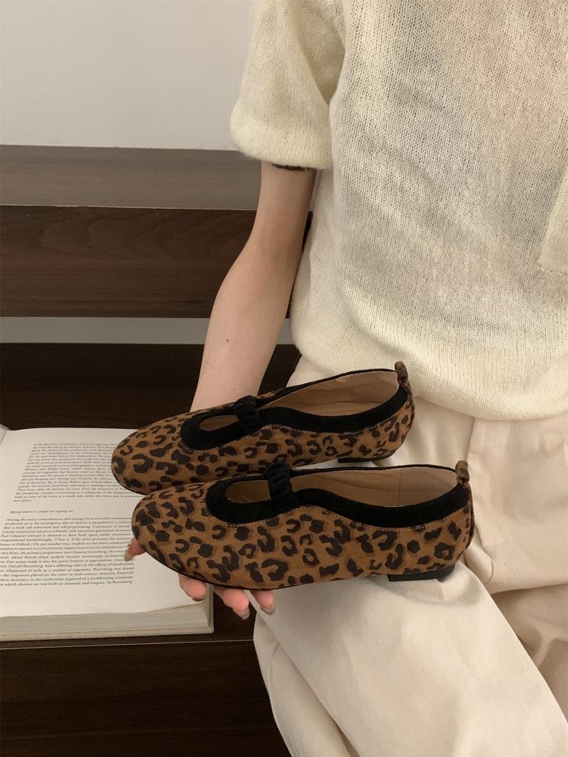 

Vintage Mary Jane shoes Mori round head single shoes women s 2025 autumn and winter new design leopard print flat grandma shoes 39 цветной печати леопарда