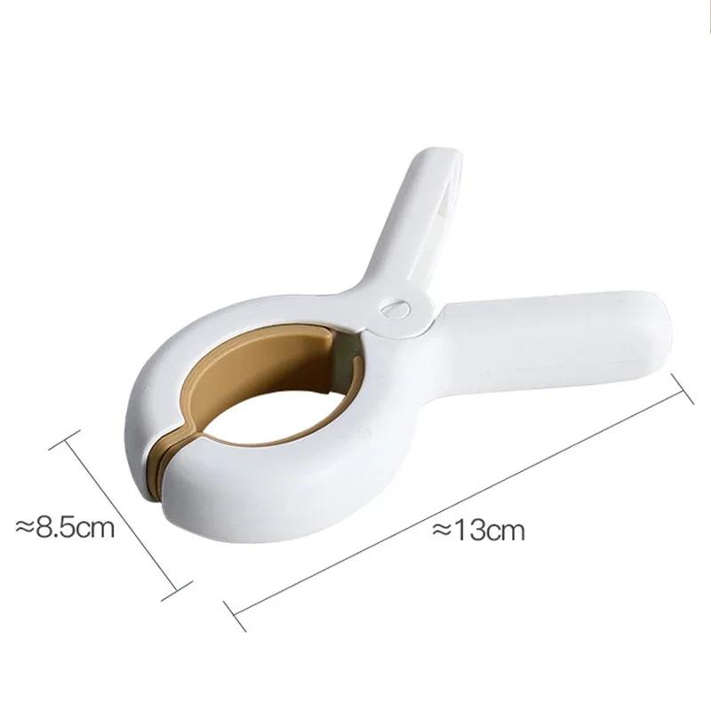 2pcs / lot Infant Car Seat Add-Ons Plastic Pushchair Toy Pram Stroller Peg To Hook Cover Blanket Mosquito Net Clips Premium Quality