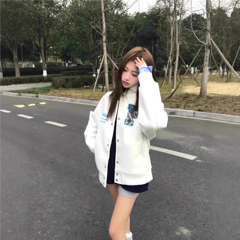 

Unisex American College Style Loose Embroidered Baseball Jacket for Spring & Autumn L