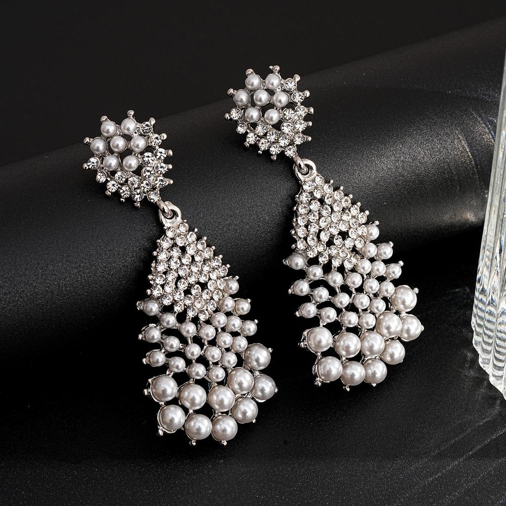 Silver Needle Diamond Pearl Water Drop Fringed Earrings French Retro Court Temperament Earrings Light Luxury Premium Earrings