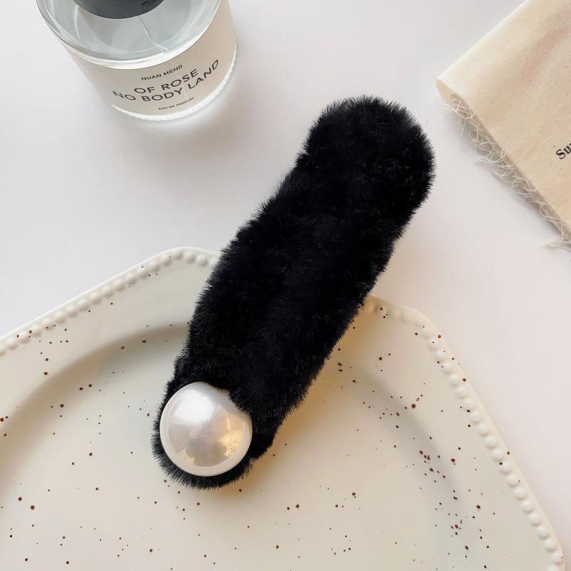 Plush Hair Clip Women Back Head Hair Duck Beak Clip Temperament Girls Hair Card Simple Sense Grab Clip Headdress Accessories