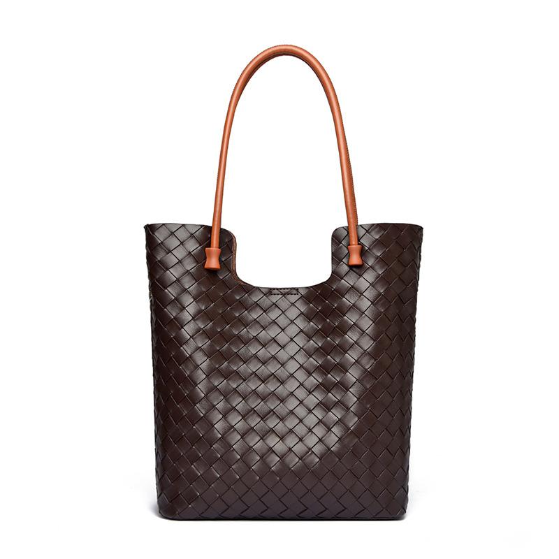 Tote Bag, A High-end Large-capacity Commuter Single-shoulder Bag, Is A Niche and Fashionable Woven Bag