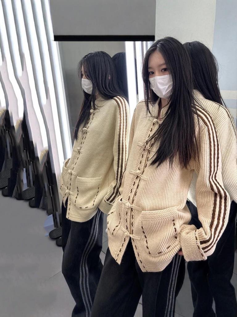 Unisex Tang Suit Sweater: Autumn/Winter Chinese Style with Three Stripes & Frog Button Embroidery