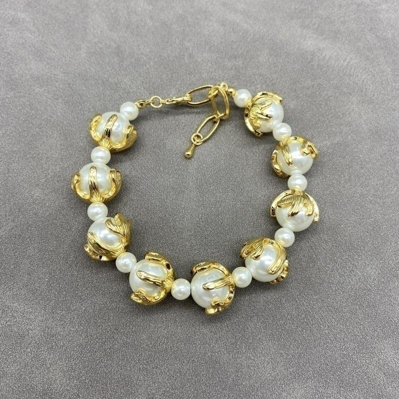 

Meier Vintage-inspired heavy metal bracelet and necklace set with pearl accents - royal court style