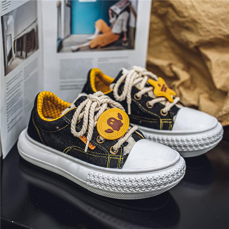 

2024 Новые повседневные мужские туфли на платформе, массивные кроссовки для мужчин, нескользящие, однотонные, толстая подошва, удобные, винтажный стиль 39 чёрный