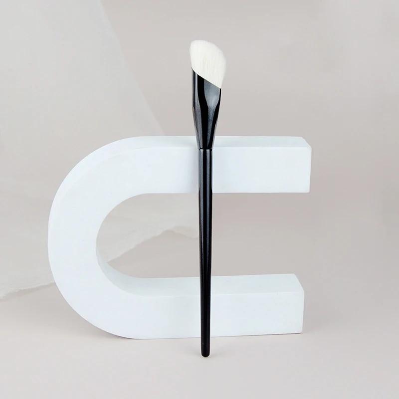 Der luxuriöse, schwarze Fingerspitzen-Concealer, Highlight-Lidschatten-Make-up-Pinsel, weich, hochwertiges Ziegenhaar, kosmetisches Werkzeug zum Verblenden der Augen