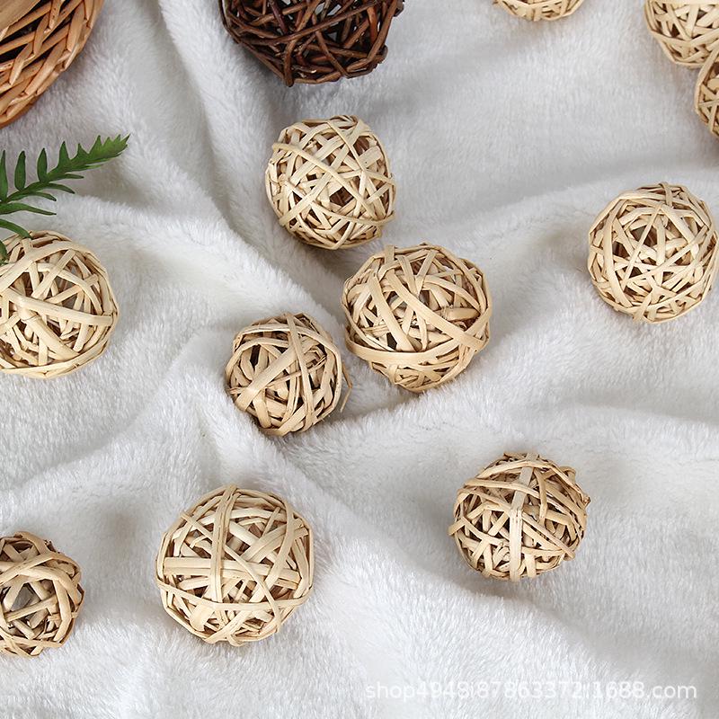 Retro Forest-Style Rattan Ball Hanging Decoration for Photography or Window Display