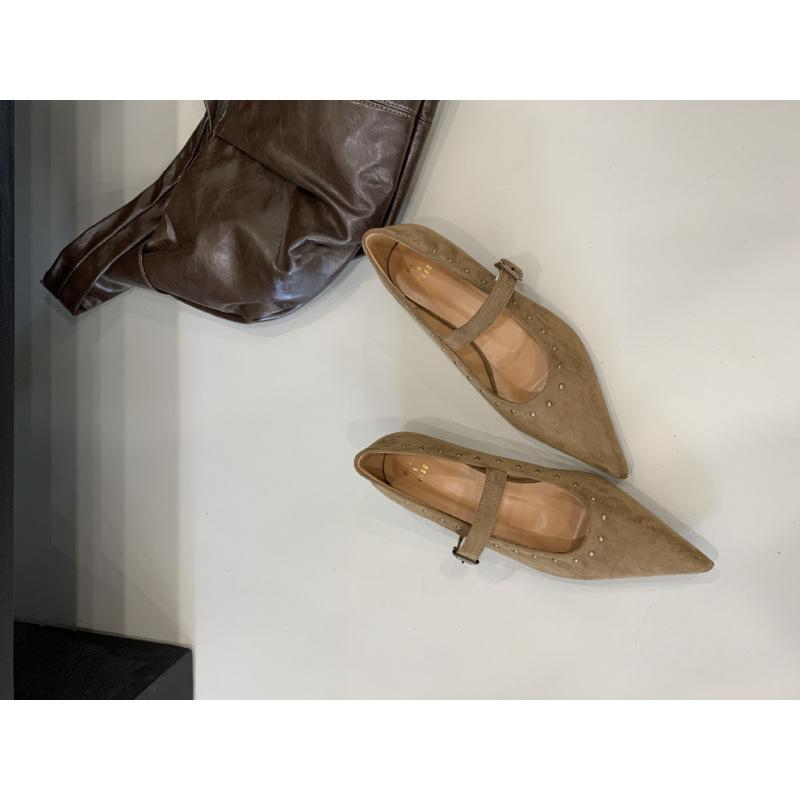 

2025 new French evening wind retro suede light mouth single shoes temperament rivet low heel Mary Jane shoes 39 хаки