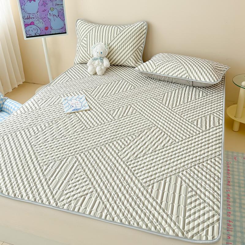 

Latest Print Natural Latex Filling Summer Bed Sheet Collection Cool Feeling Silk Thicken Bed Pad and Pillowcase Gentle Ice Silk Cooling Mat 90x200cm 2 pcs set