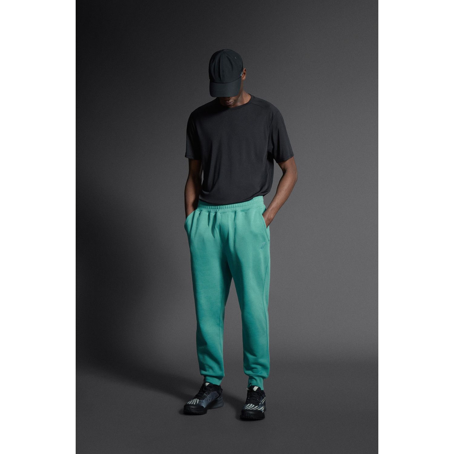 

JOGGER TROUSERS