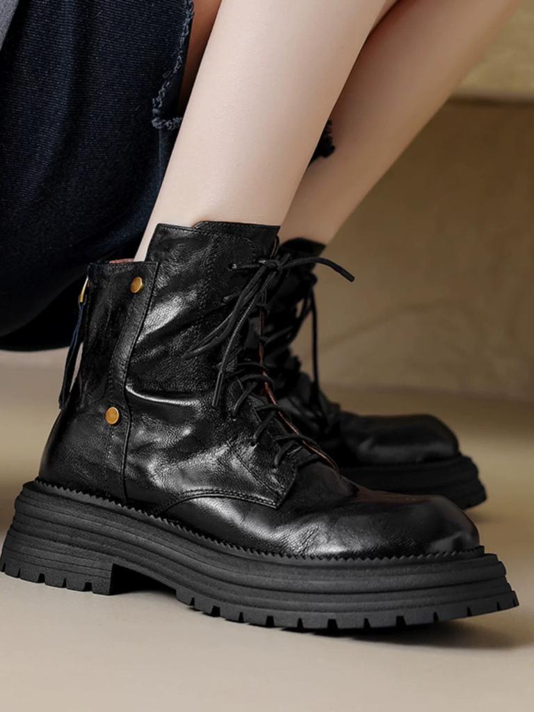 British style lace-up platform Martin boots women's autumn 2025 new round head short boots black boots locomotive boots women