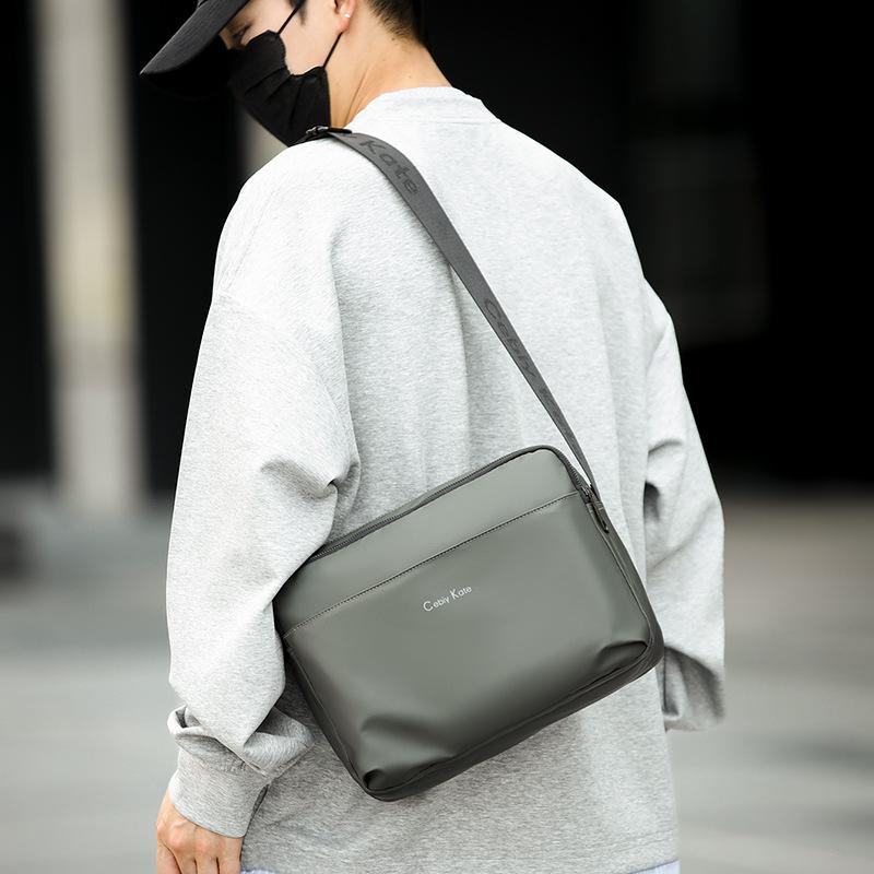 Business Men's Shoulder Bag Waterproof Commuter Crossbody Bag Large Capacity Messenger Bag