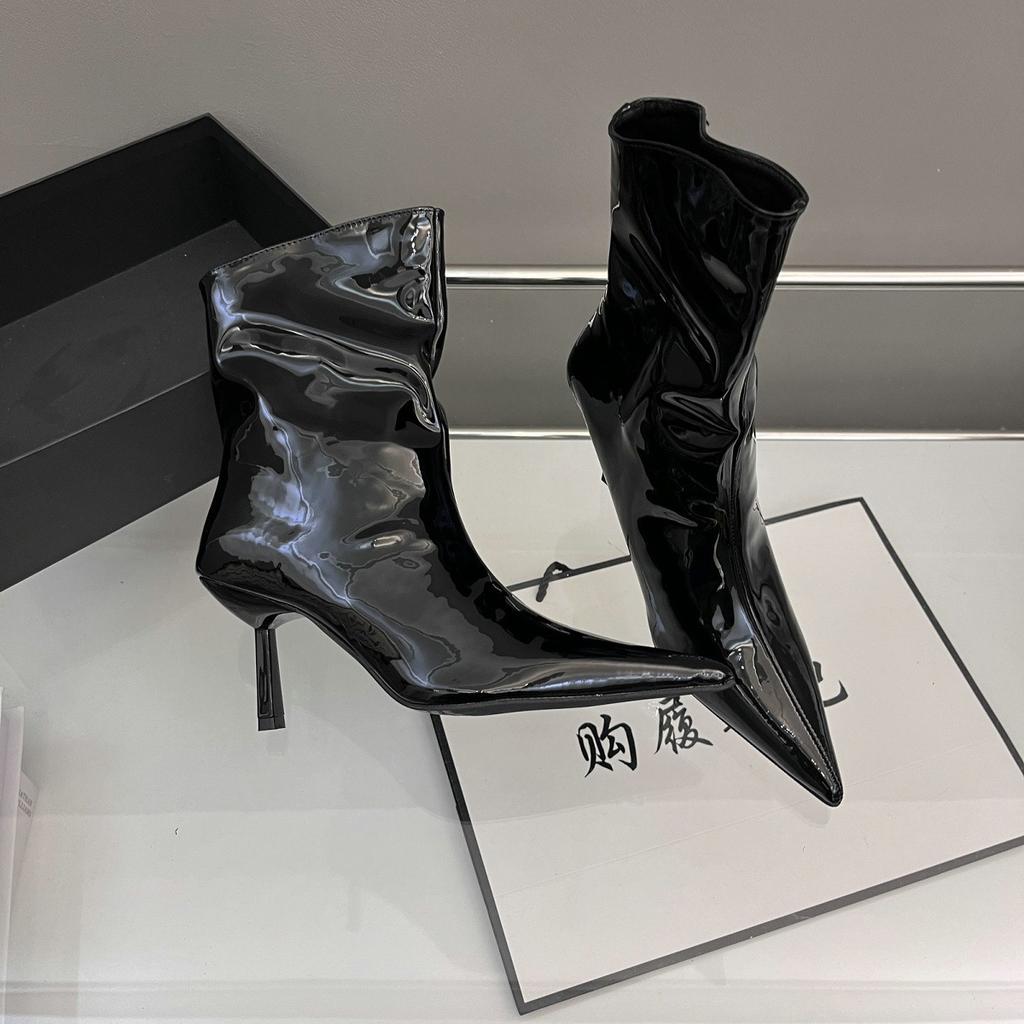 High-heeled short boots in the autumn and winter of 2025, new European and American versatile pointed patent leather retro thin boots, thin-heeled red