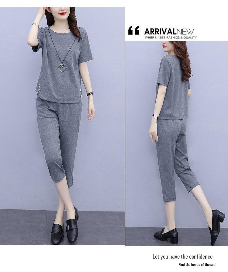 Trendy Plus Size Women's Summer Two-Piece Suit: Short-Sleeved T-Shirt & Cropped Pants