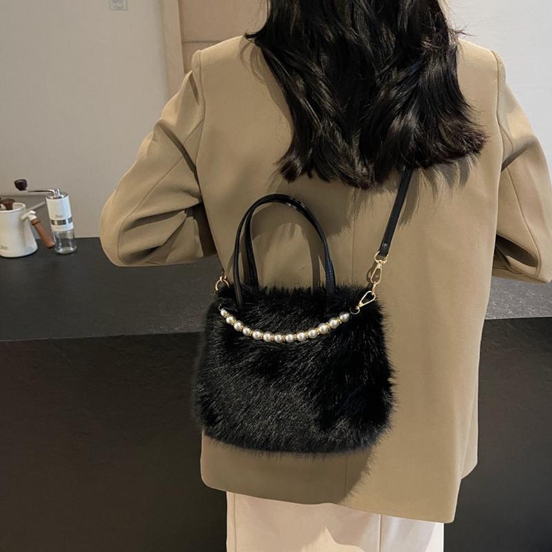 Yogodlns Winter Fashion Faux Fur Crossbody Bags for Women's Gift, Pearl Chain Decor Shoulder Bag, Ladies Handbags Top-handel Bag