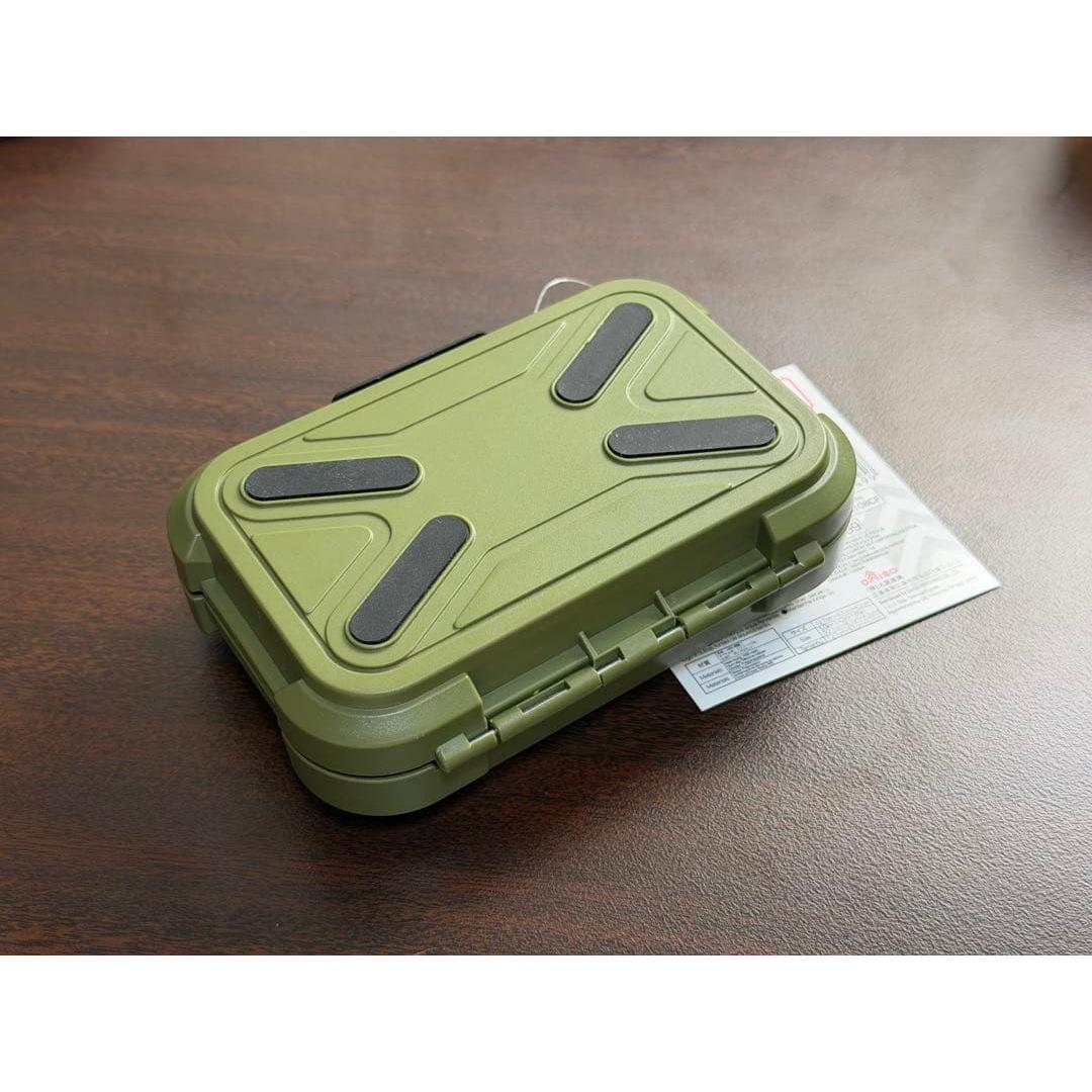 Used Daiso tackle box green