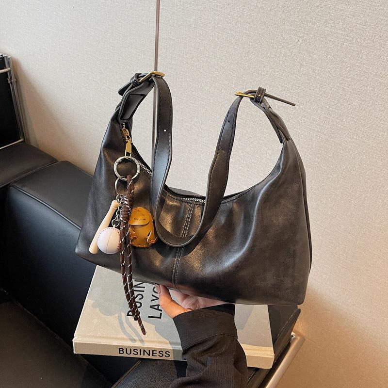 Large capacity bag women's retro new versatile niche design shoulder messenger bag commuter dumpling bag