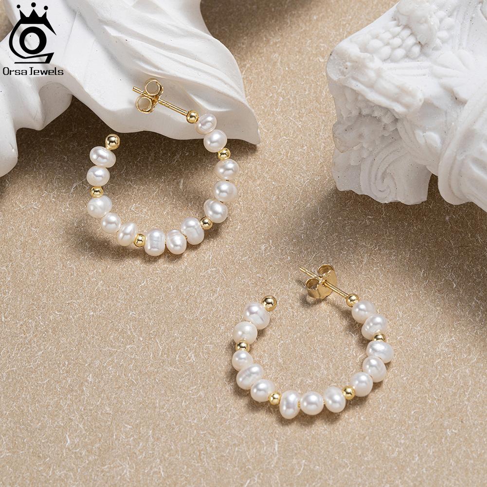 ORSA JEWELS Natural Pearl Hoop Earrings Gold Plated Large Circle Round Pearl Beads Earrings Jewelry Birthday Gift Women GPE69
