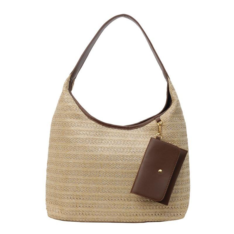 Beach bag women's new hand-woven shoulder bag large-capacity tote bag commuter straw bag