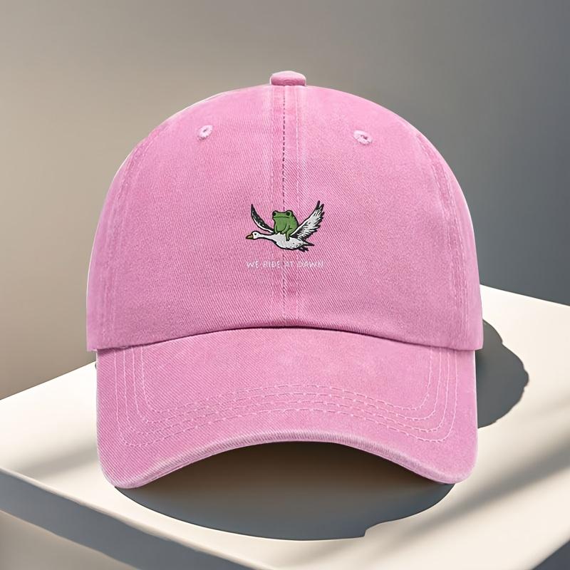 Vintage Baseball Cap Fun Frog And Goose Embroidery Pattern Adjustable Zipper Closure And Curved Brim  Unisex for Outdoor Trav