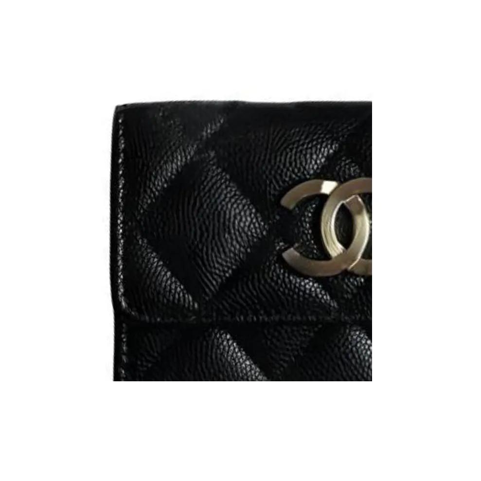 Chanel 23C Hellgoldene Schnalle Diamantenmuster Druckknopf Dreifach Leder Kartenhalter Damenstil Schwarz