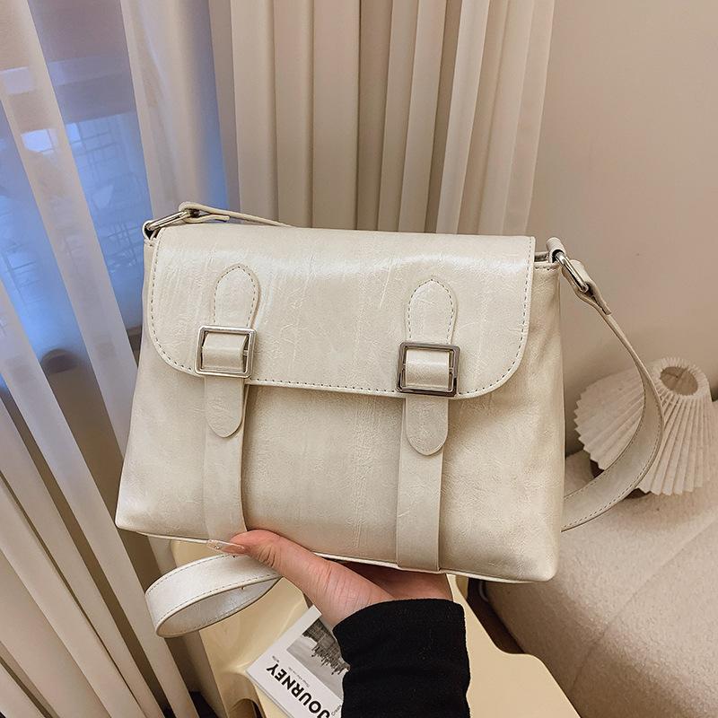 Retro small bag women's spring and summer 2025 new versatile shoulder messenger bag women's fashion work texture messenger bag