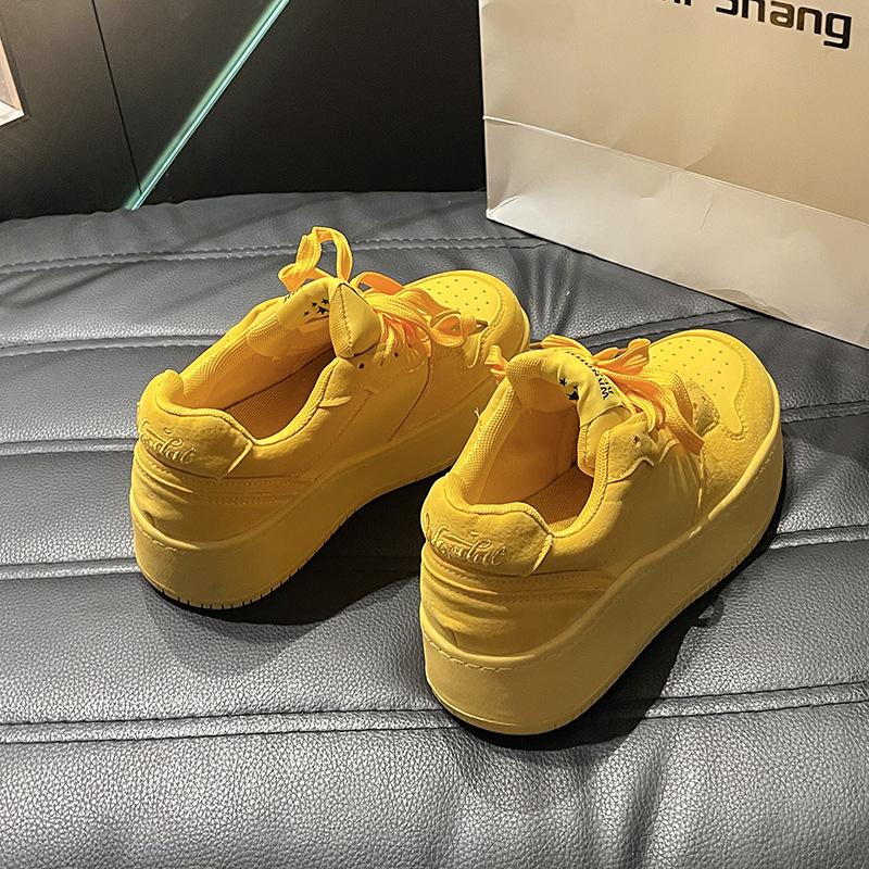 Summer New Women's Shoes Inner Height-increasing Board Shoes Women's Platform Bread Shoes Fashionable Versatile Casual Sports Shoes