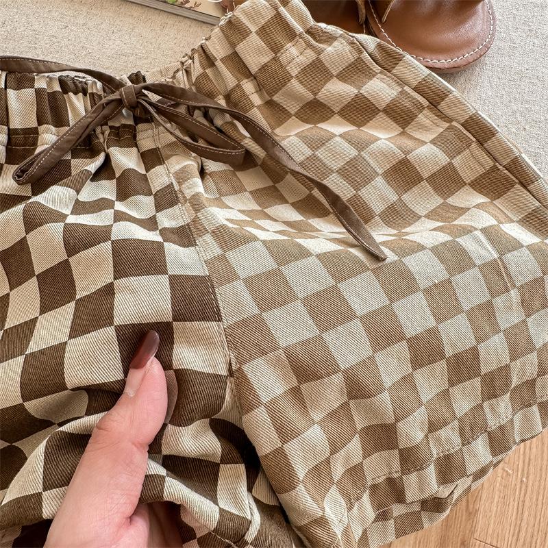 Dziecięce Letnie Cienkie Szorty Patchworkowe Niemowlęce Dziewczęce Luźne Butikowe Krótkie Spodnie dla Chłopców Modne Kraciaste Bawełniane Krótkie Spodnie