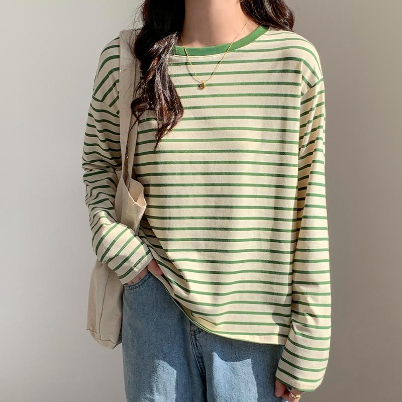 Striped long-sleeved t-shirt women's spring and autumn new loose cotton green thin bottoming shirt with inside