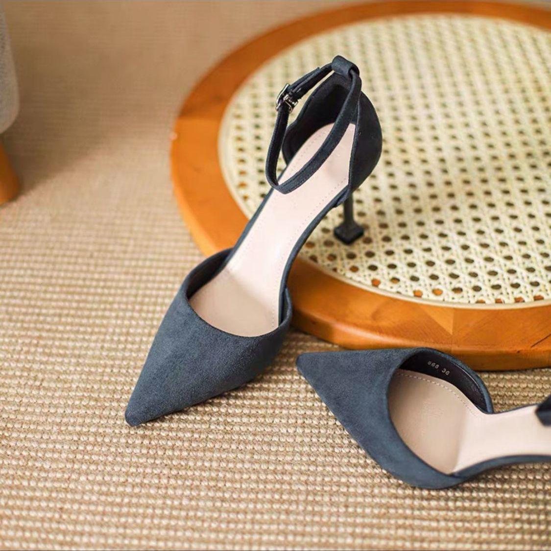 

Сандалии женские туфли на среднем каблуке, женские босоножки для вечеринки, элегантные дизайнерские летние новинки 2024 года, туфли на маленьком каблуке-шпильке, модные красные 34