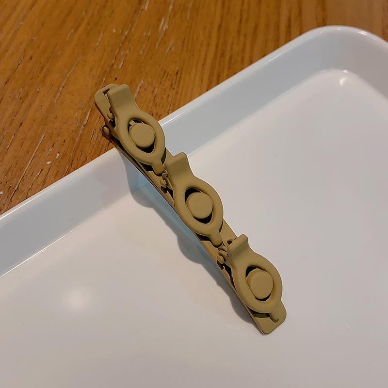 

Braided Hairpin for Women with High Foreheads - Celebrity Bangs Clip, Side Duckbill Hair Accessory.