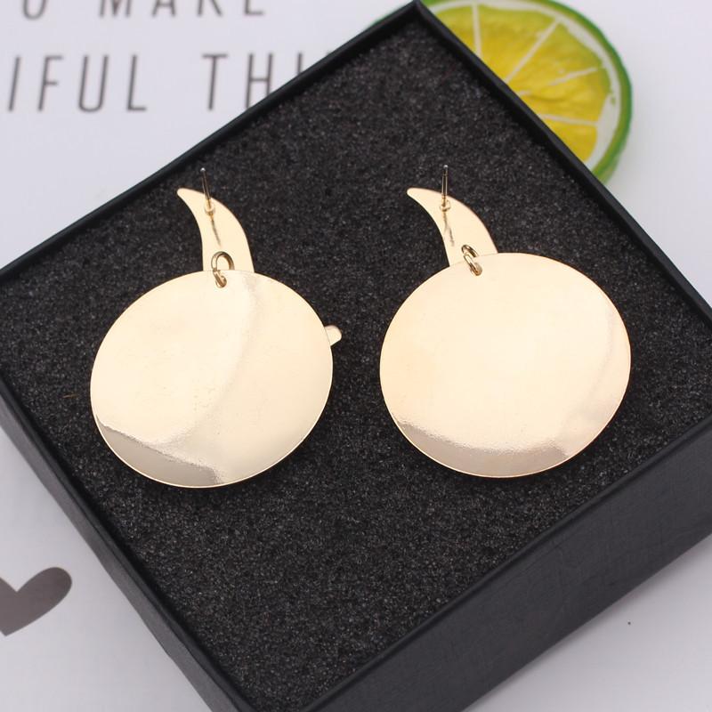 New Exaggerated Women's Hanging Earrings Gold Color Metal Round Uneven Folded Fan Dangle Earrings for Female